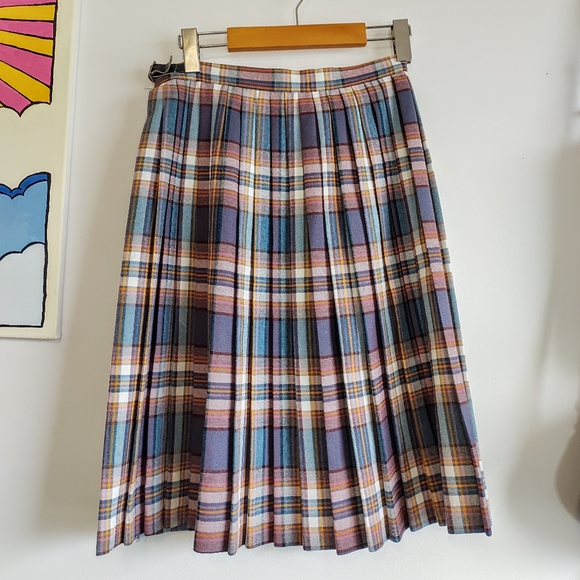 Vintage Plaid Kilt - St. Michael - Picture 6 of 14